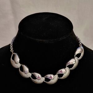 Elegant Silver Tone Necklace